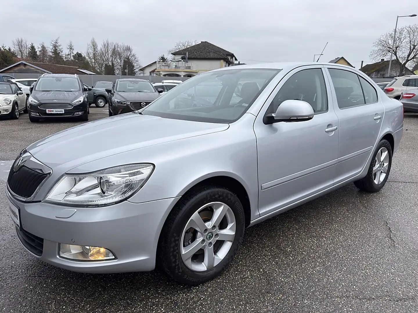Skoda Octavia 1,4 TSI Elegance DSG Silber - 2
