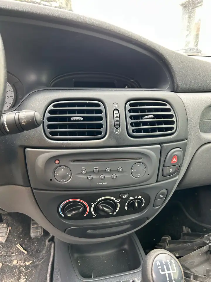 Renault Megane 2.0-16V IDE Dynamiq., foto 10