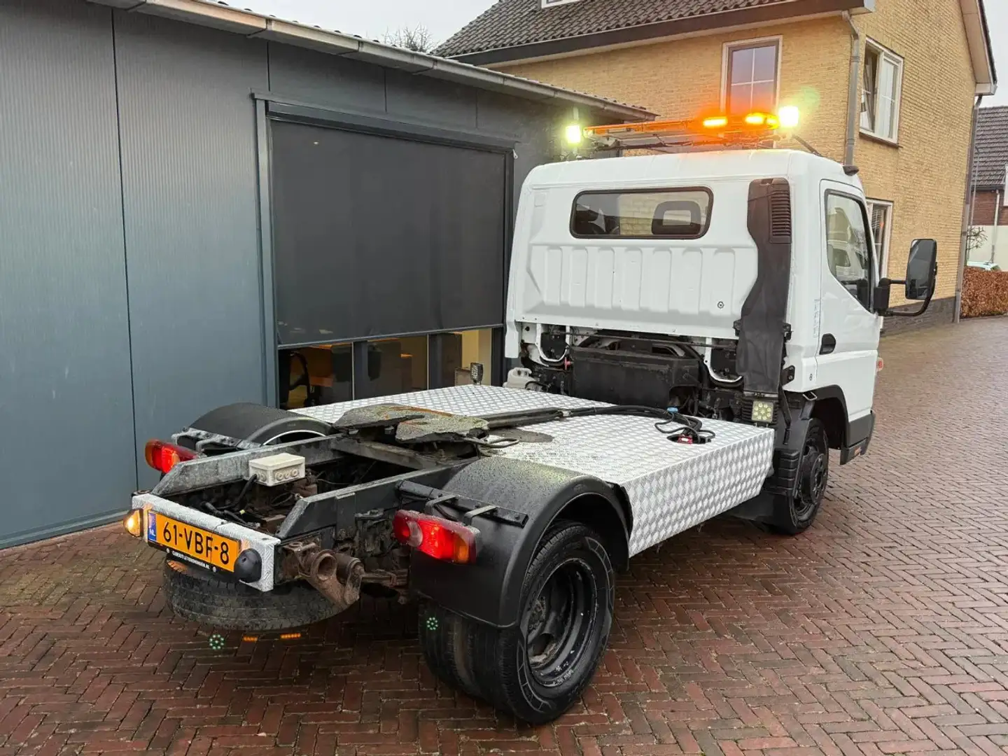 Mitsubishi Canter Be Trekker VERKOCHT Wit - 2