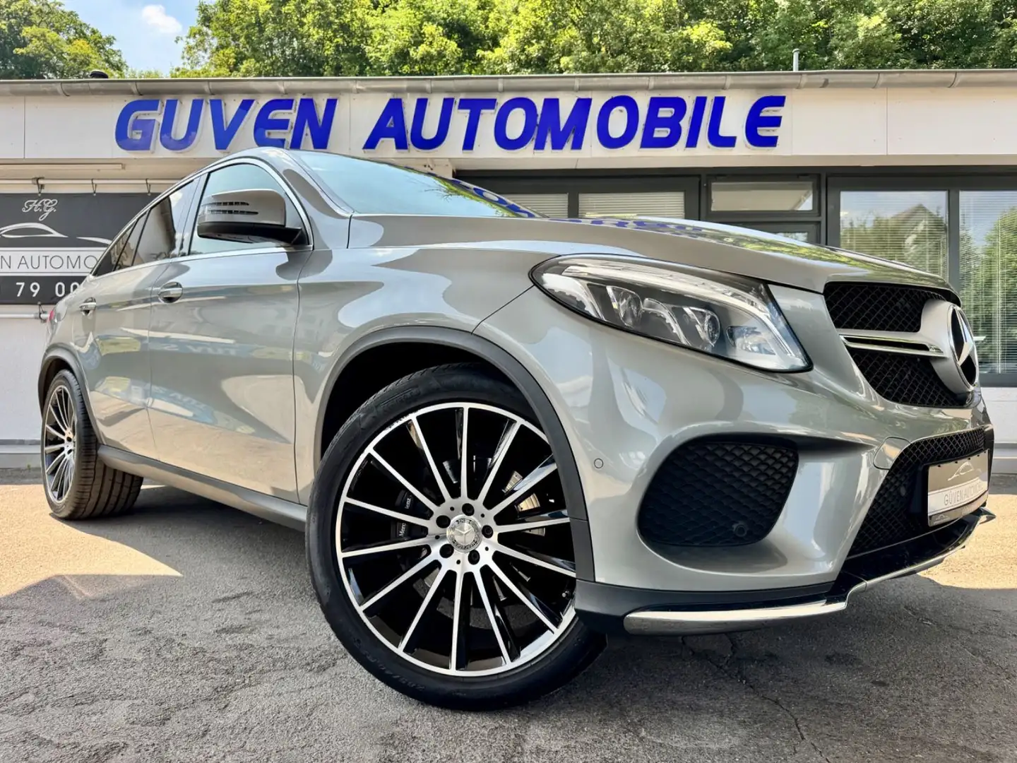 Mercedes-Benz GLE 350 d 4Matic AMG-LINE 22`LM 360° AHK COMAND Silber - 1