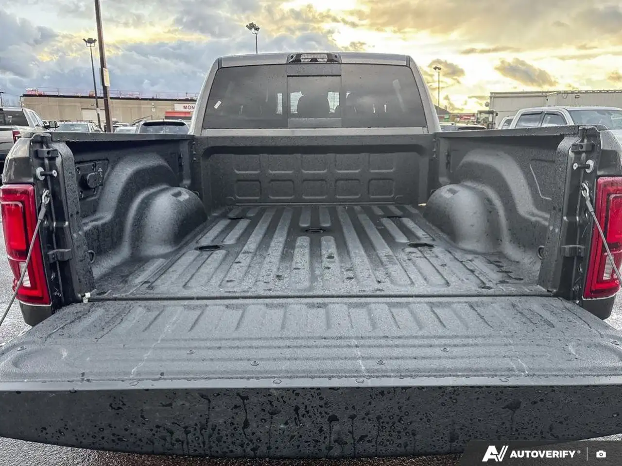 RAM 3500 снимка RAM 3500