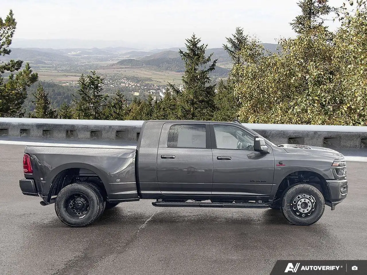 RAM 3500 снимка RAM 3500