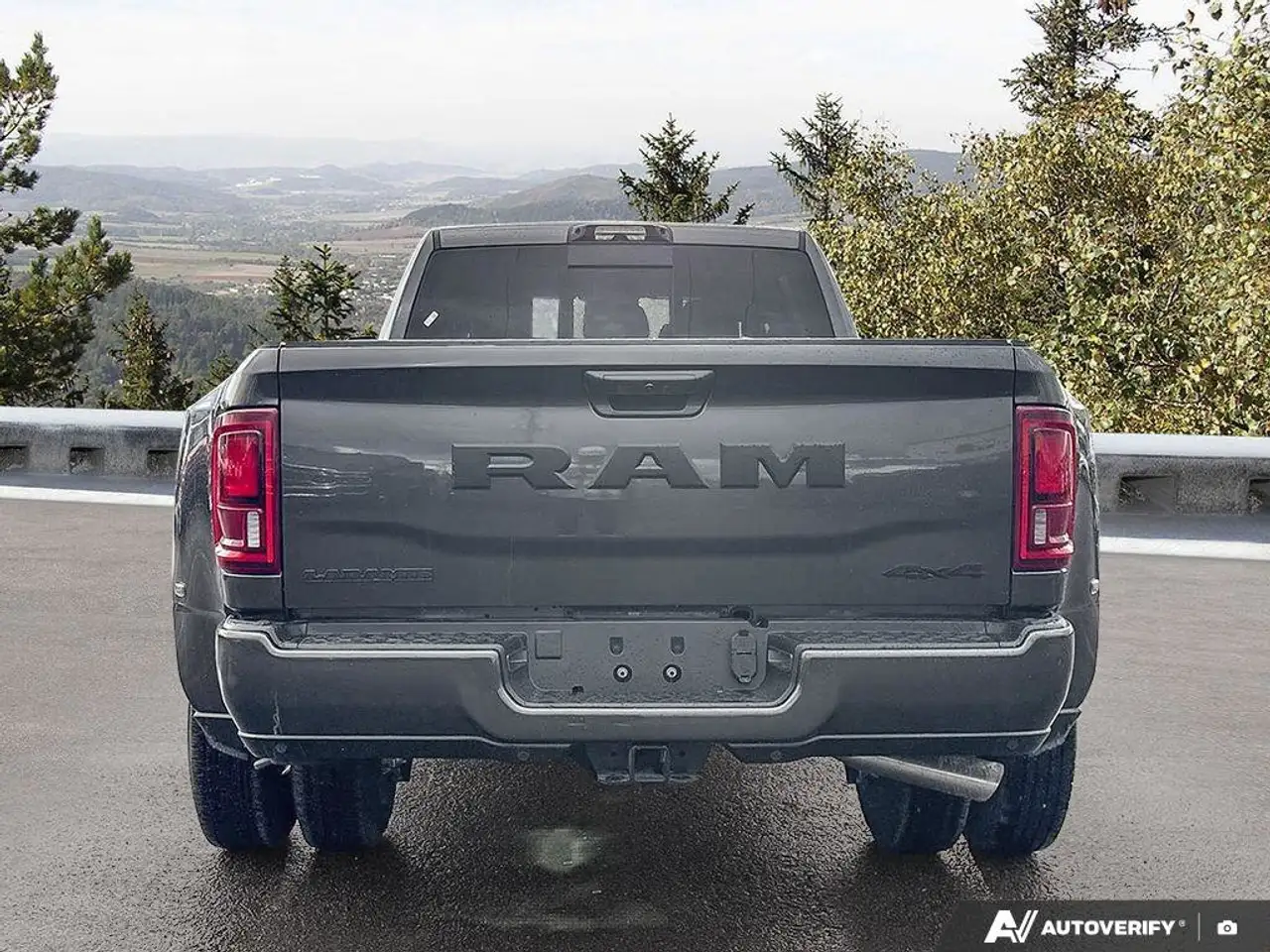 RAM 3500 снимка RAM 3500