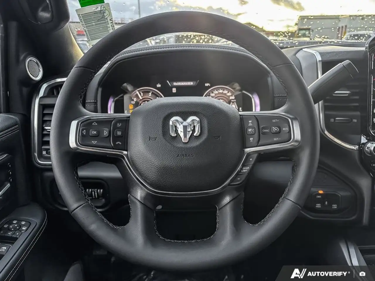 RAM 3500 снимка RAM 3500