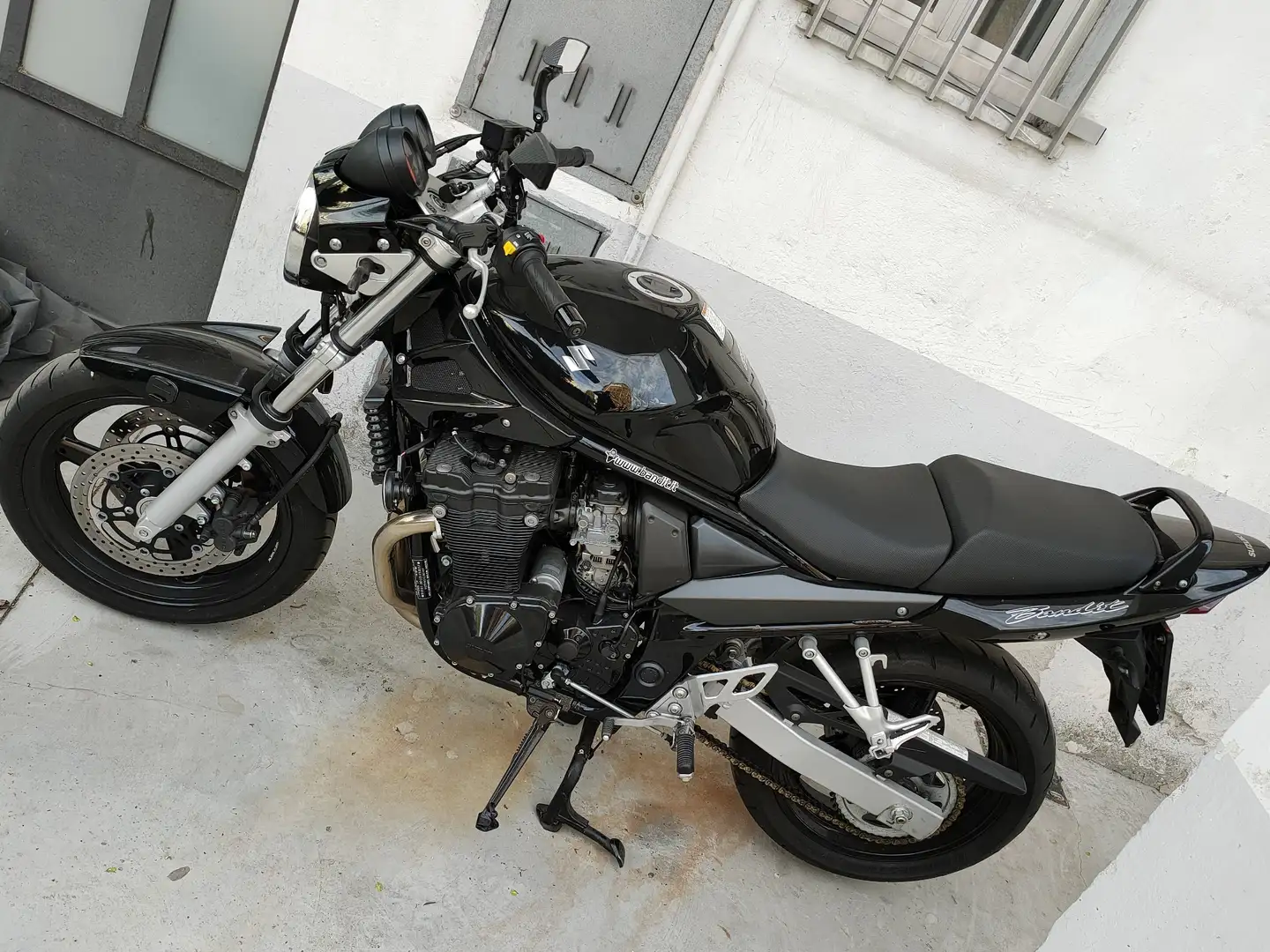 Suzuki Bandit 650 Czarny - 2