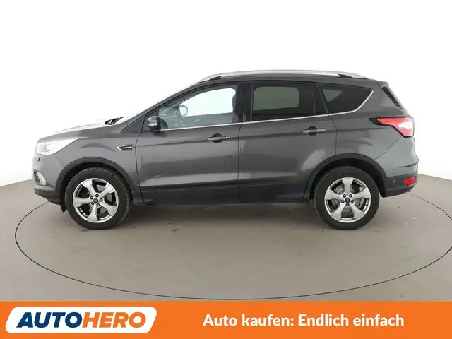 Ford Kuga view 3