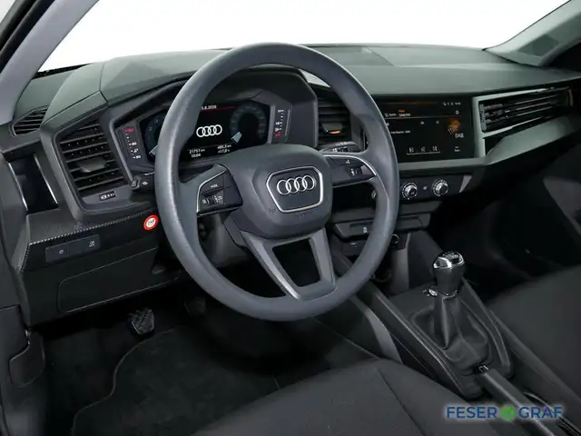 Audi A1 view 8