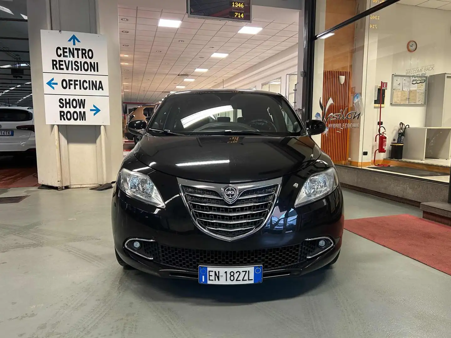Lancia Ypsilon 1.2 69 CV 5 porte Gold Noir - 2