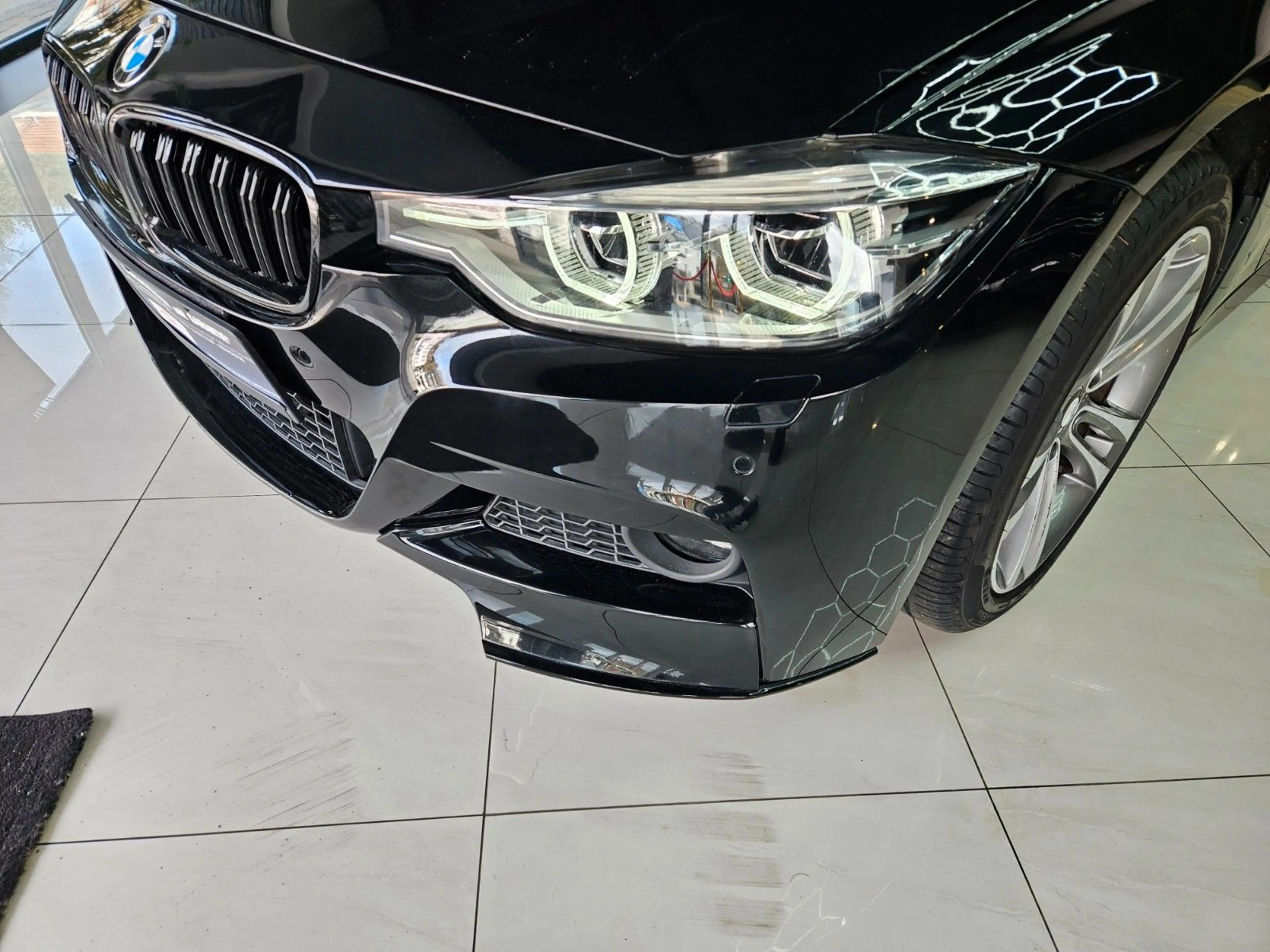 BMW 328 i xDrive Sport Line — photo 2