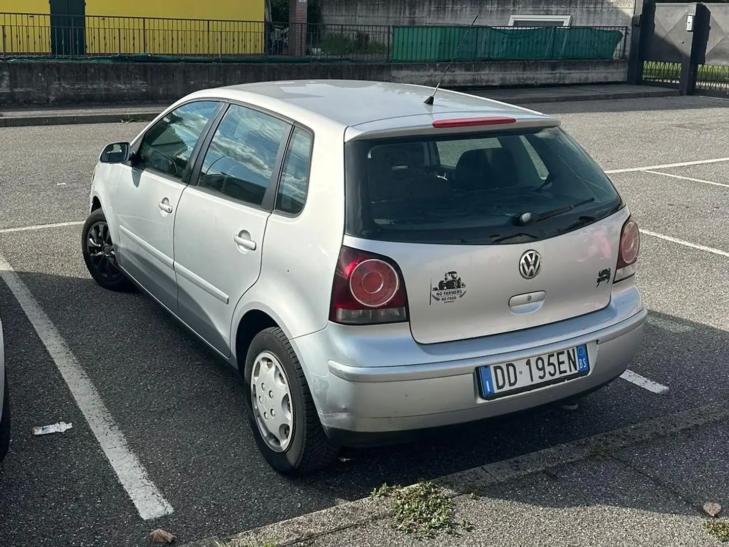Volkswagen Polo Polo 5p 1.4 tdi Comfortline 80cv dpf Grigio - 2