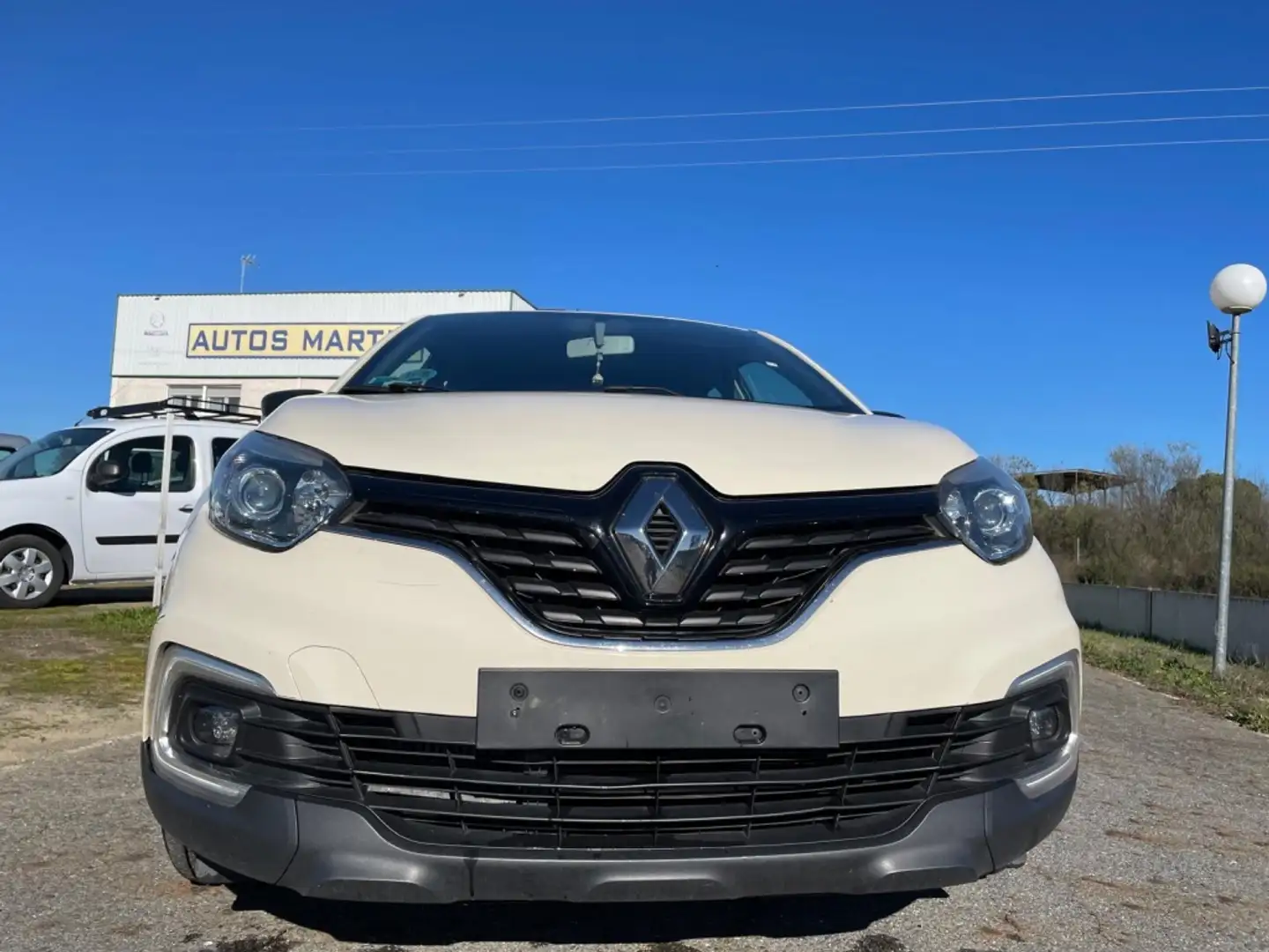 Renault Captur 1.5dCi Energy eco2 Life 66kW Beige - 2