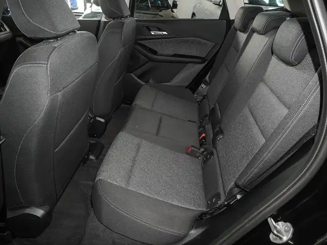 BMW 2 Series view 15