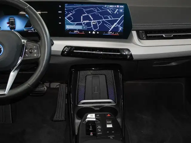 BMW 2 Series view 12