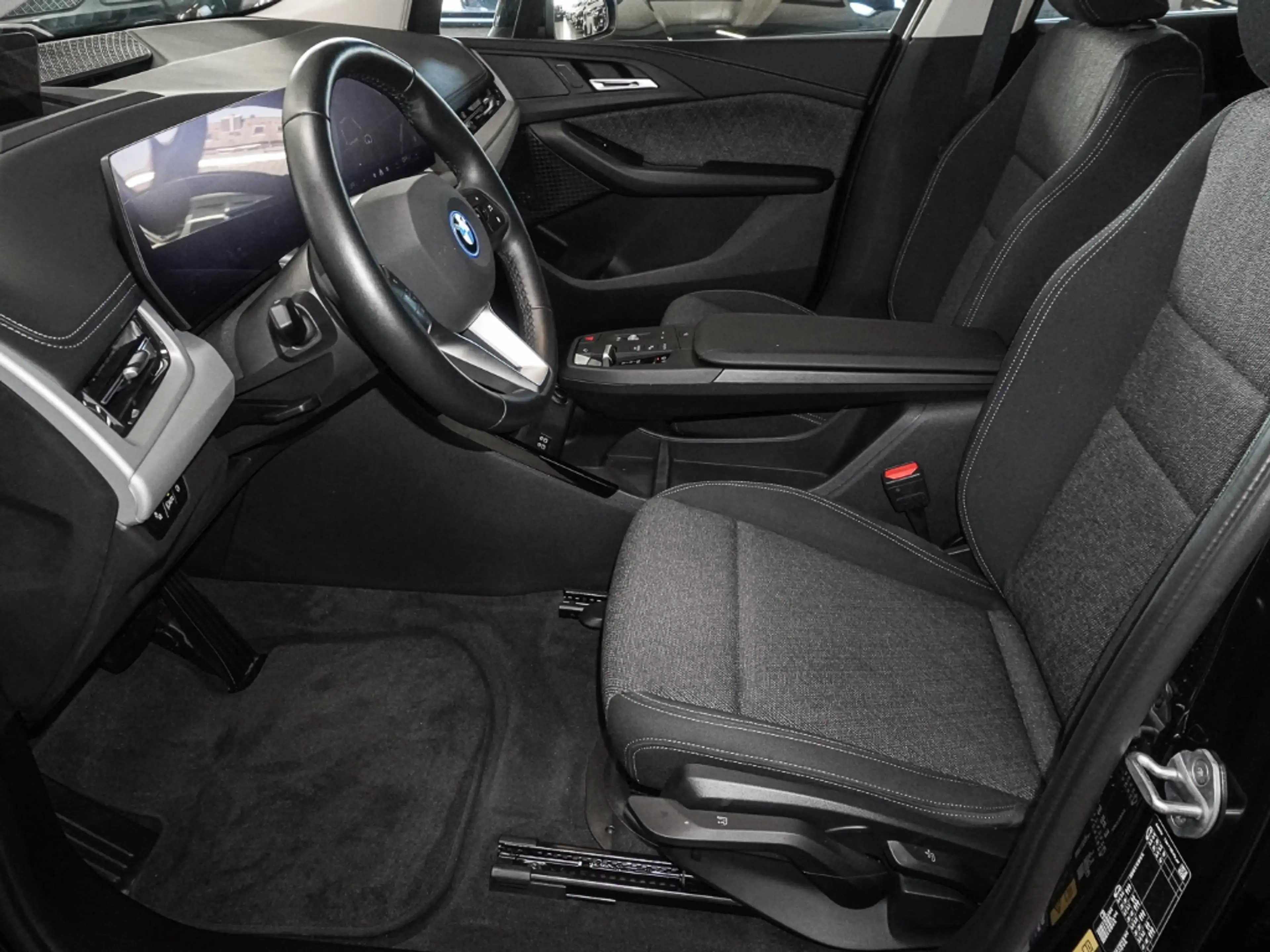 BMW 225 Active Tourer e 225e xDrive Park-Assistent HUD Nav — photo 14