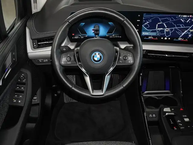 BMW 2 Series view 11
