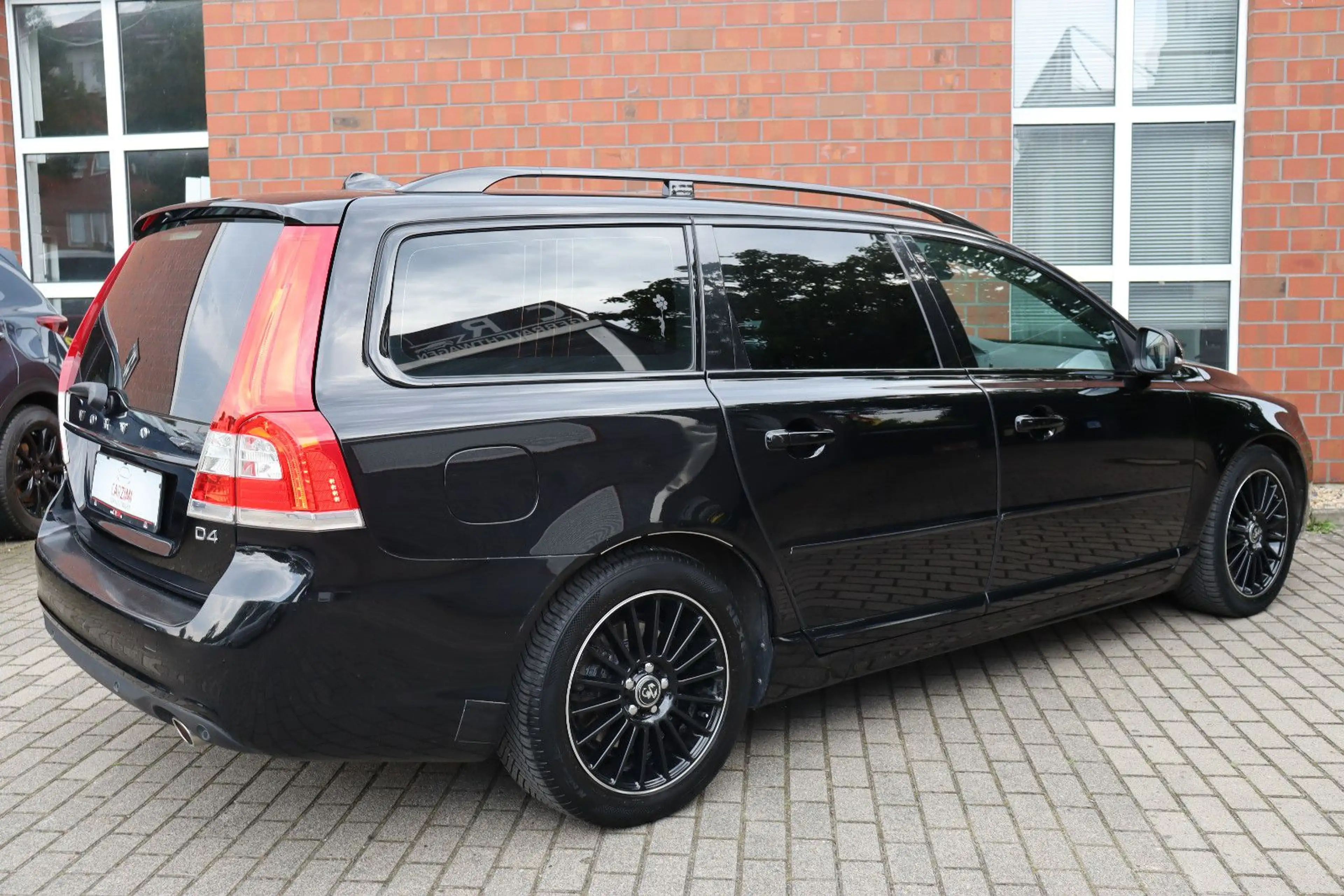 Volvo V70 Kombi 2.0 Linje Svart Aut. Leder Navi Xenon — photo 5