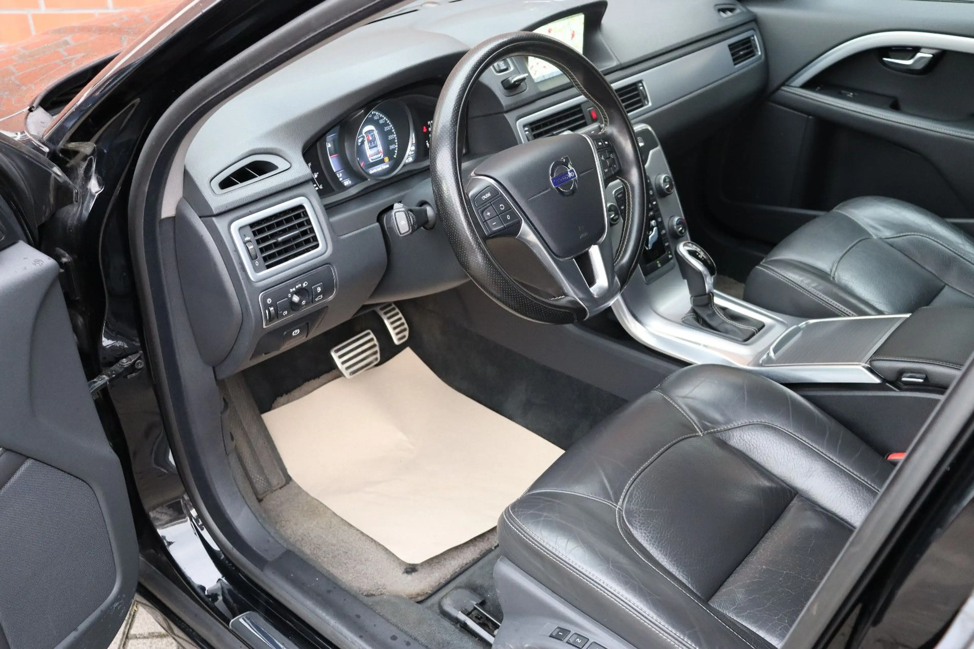 Volvo V70 Kombi 2.0 Linje Svart Aut. Leder Navi Xenon — photo 15