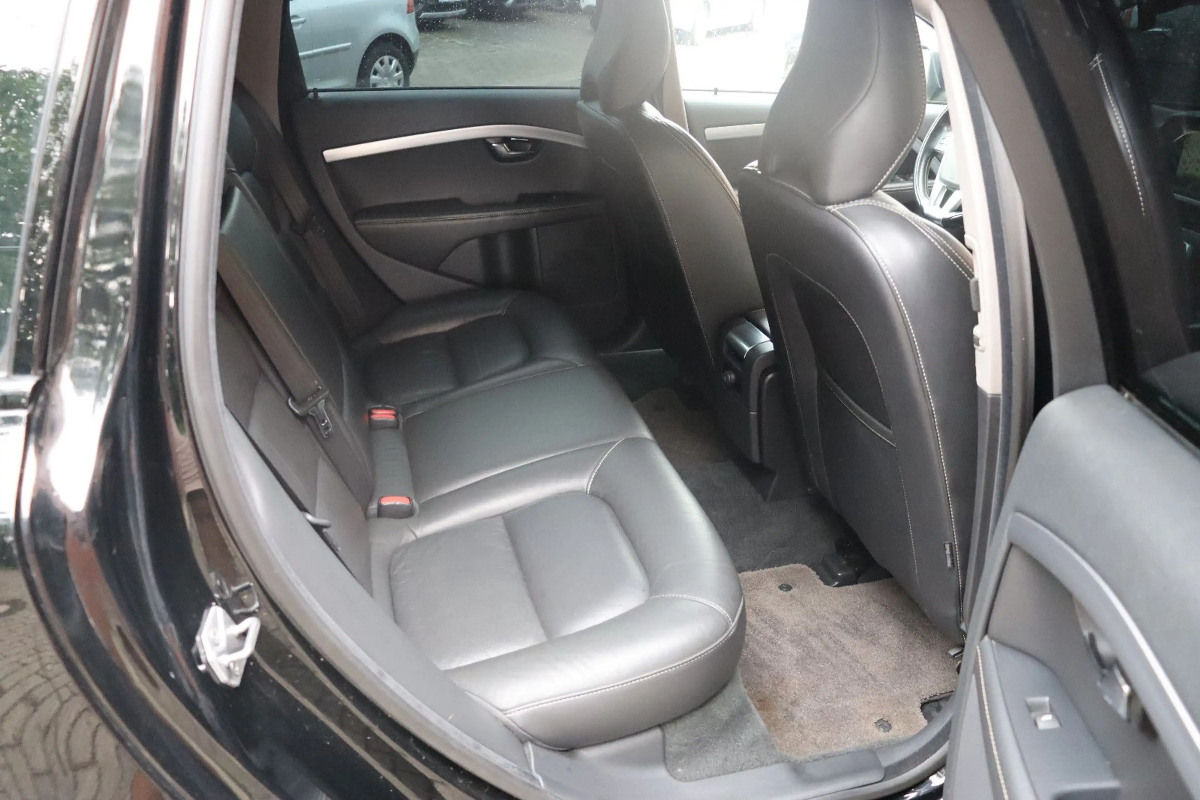 Volvo V70 Kombi 2.0 Linje Svart Aut. Leder Navi Xenon — photo 14