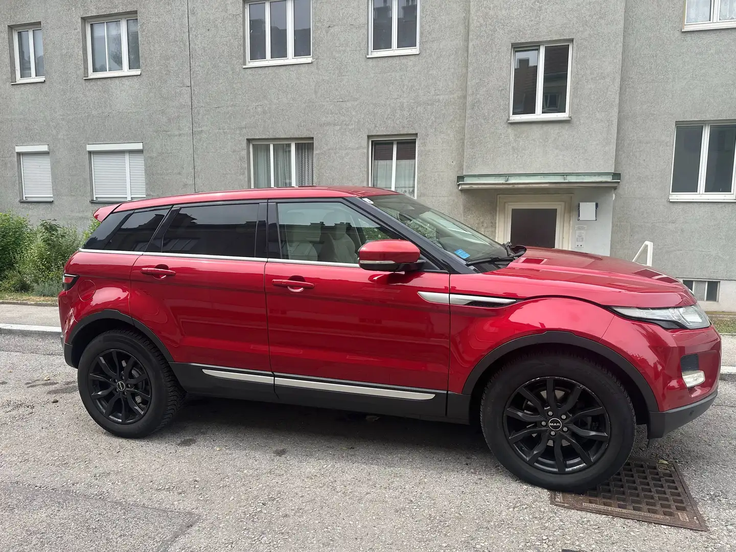 Land Rover Range Rover Evoque Range Rover Evoque Prestige 2,2 TD4 Aut. Prestige Rot - 1