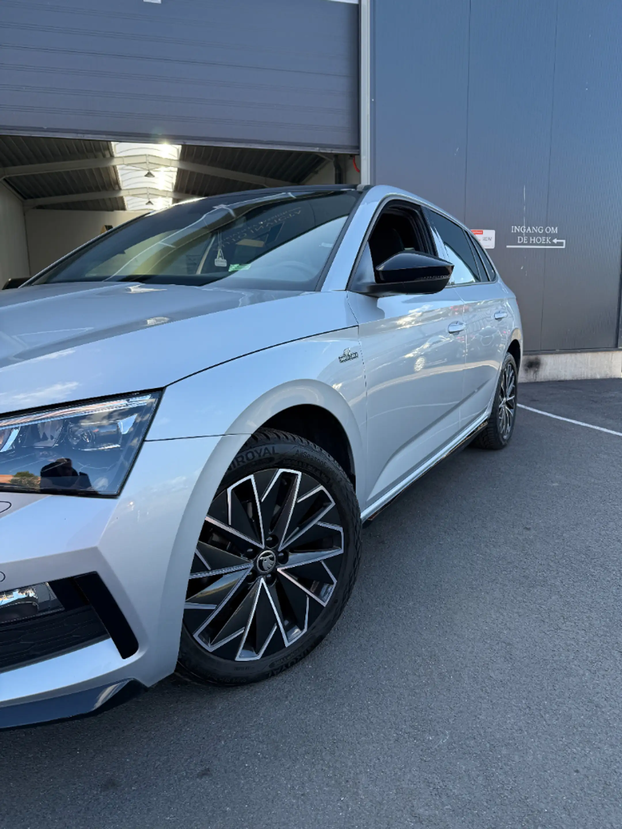 Skoda Scala 1.0 TSI Sport Monte Carlo - Full option — photo 9