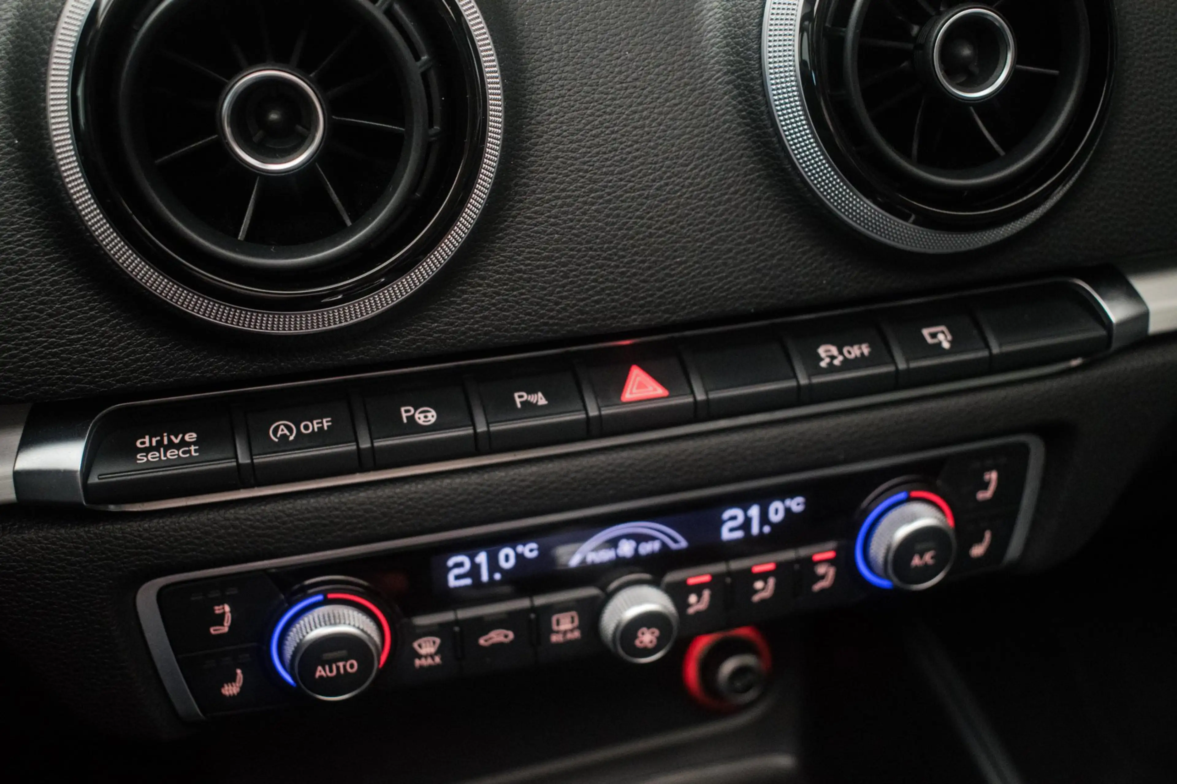 Audi A3 Cabriolet 1.8 TFSI 180PK 3X S LINE Aut [ Nekverwar — photo 22