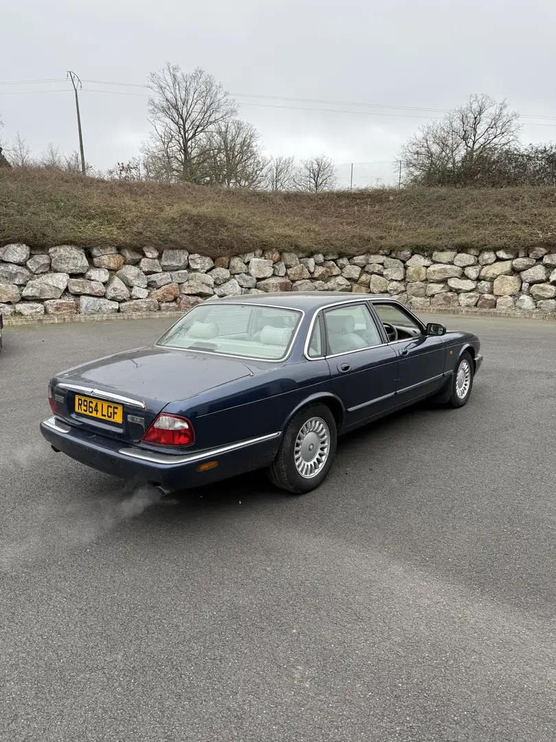 Jaguar XJ8 - 2