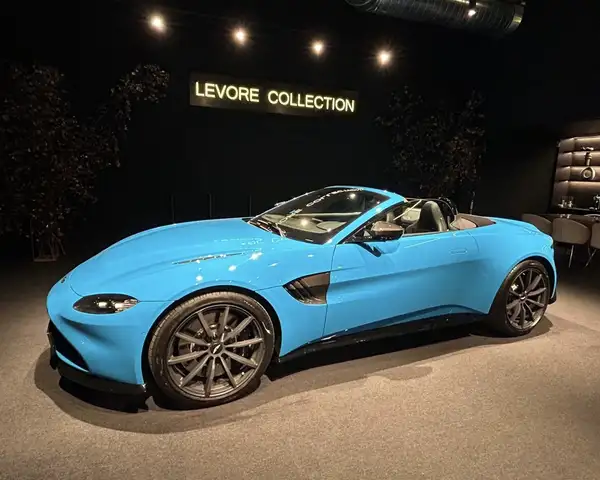 Aston Martin Vantage Roadster