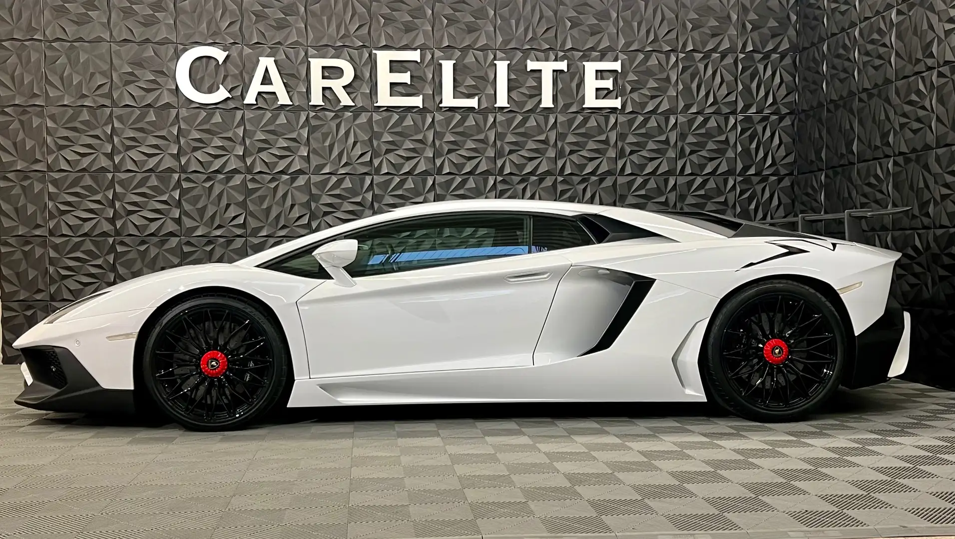 Lamborghini Aventador *Verkauft* Wit - 2