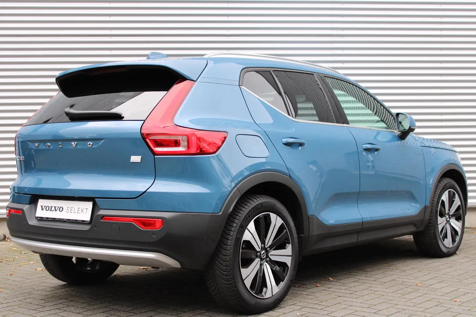 Volvo XC40 T4 Plug-in Hybrid AUT7 211PK Ultimate Bright | Pan Blauw - 2