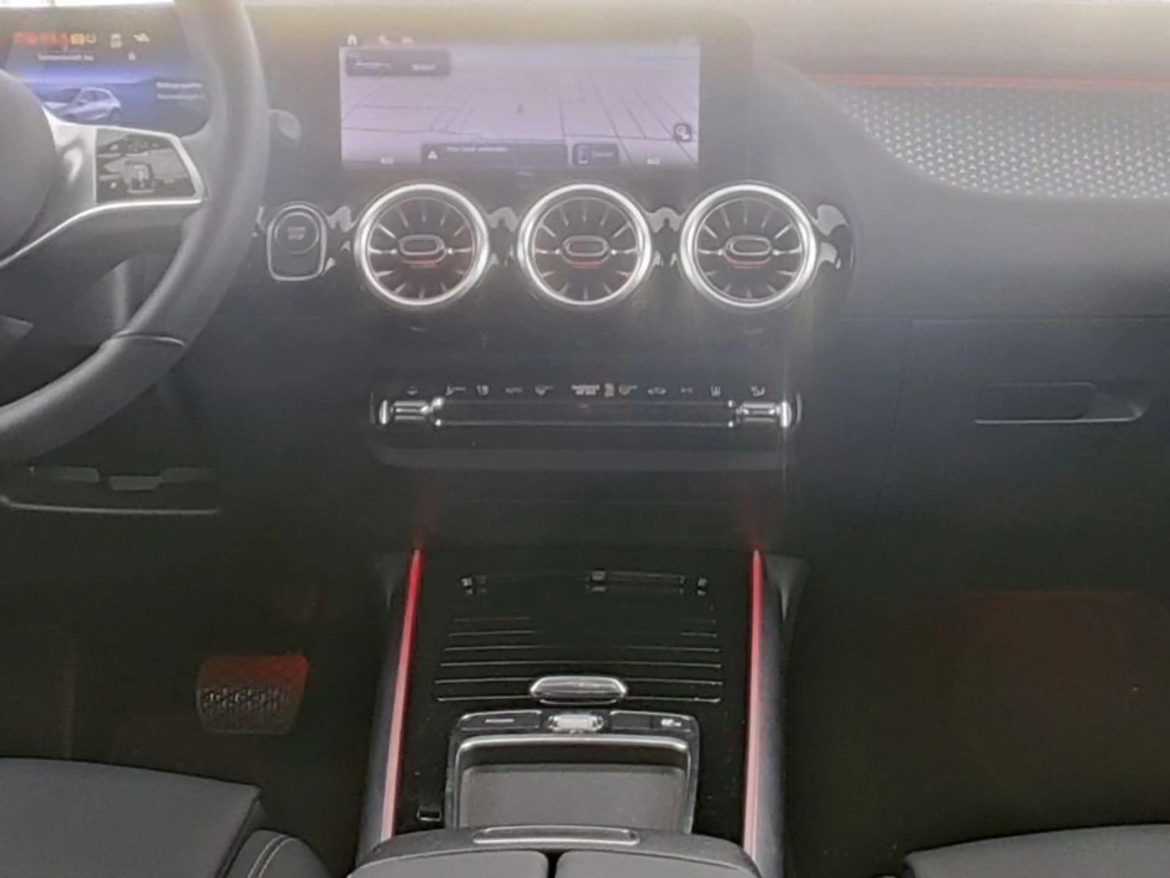 Mercedes-Benz EQA 250+ PROGR ADVANCED MEMORY WINTER KAMERA VZA — photo 7