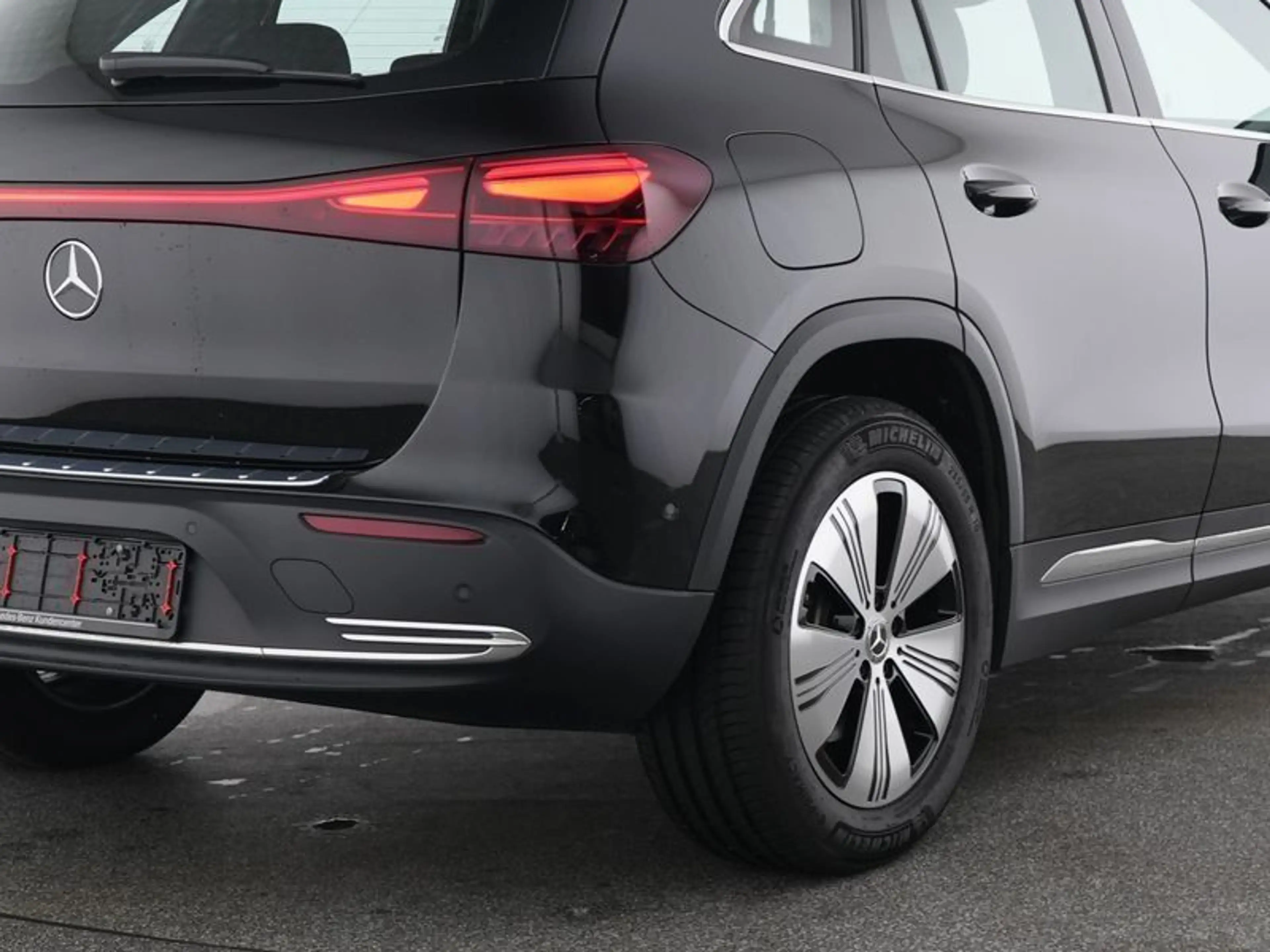 Mercedes-Benz EQA 250+ PROGR ADVANCED MEMORY WINTER KAMERA VZA — photo 5