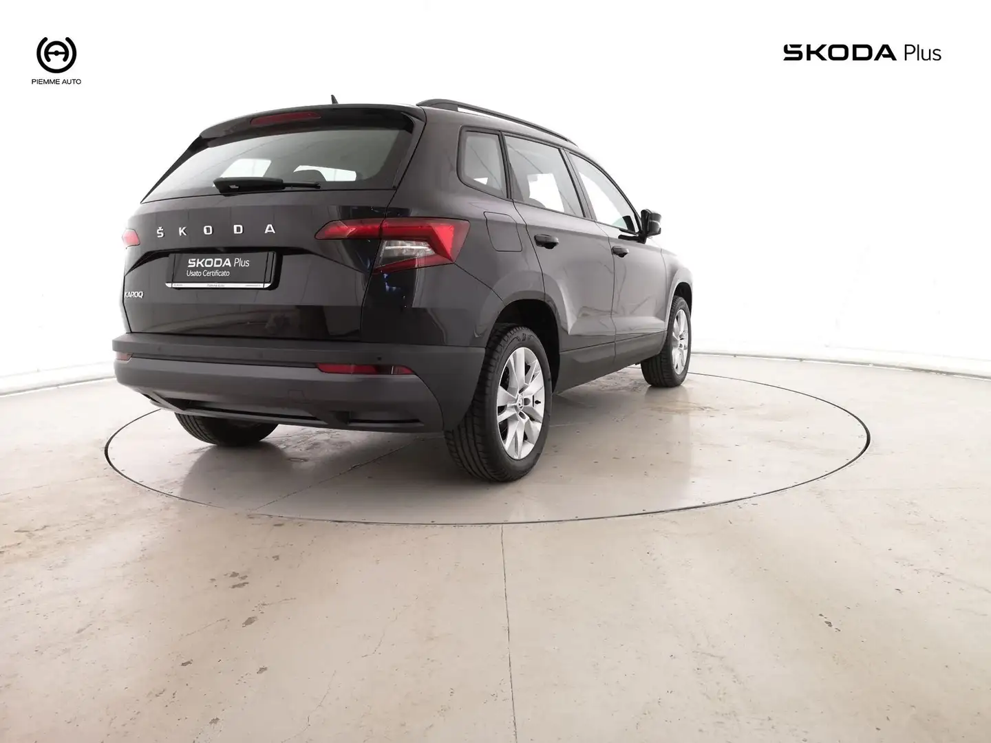 Skoda Karoq 1.0 TSI 110 CV Executive Black - 2