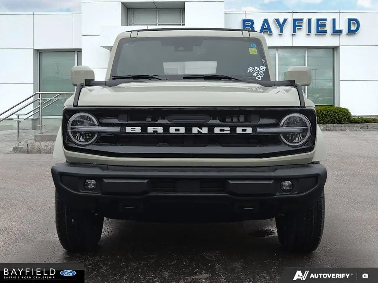 Ford Bronco снимка Ford Bronco