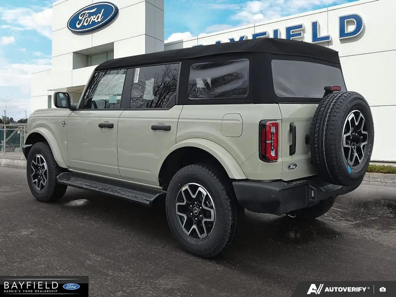 Ford Bronco снимка Ford Bronco