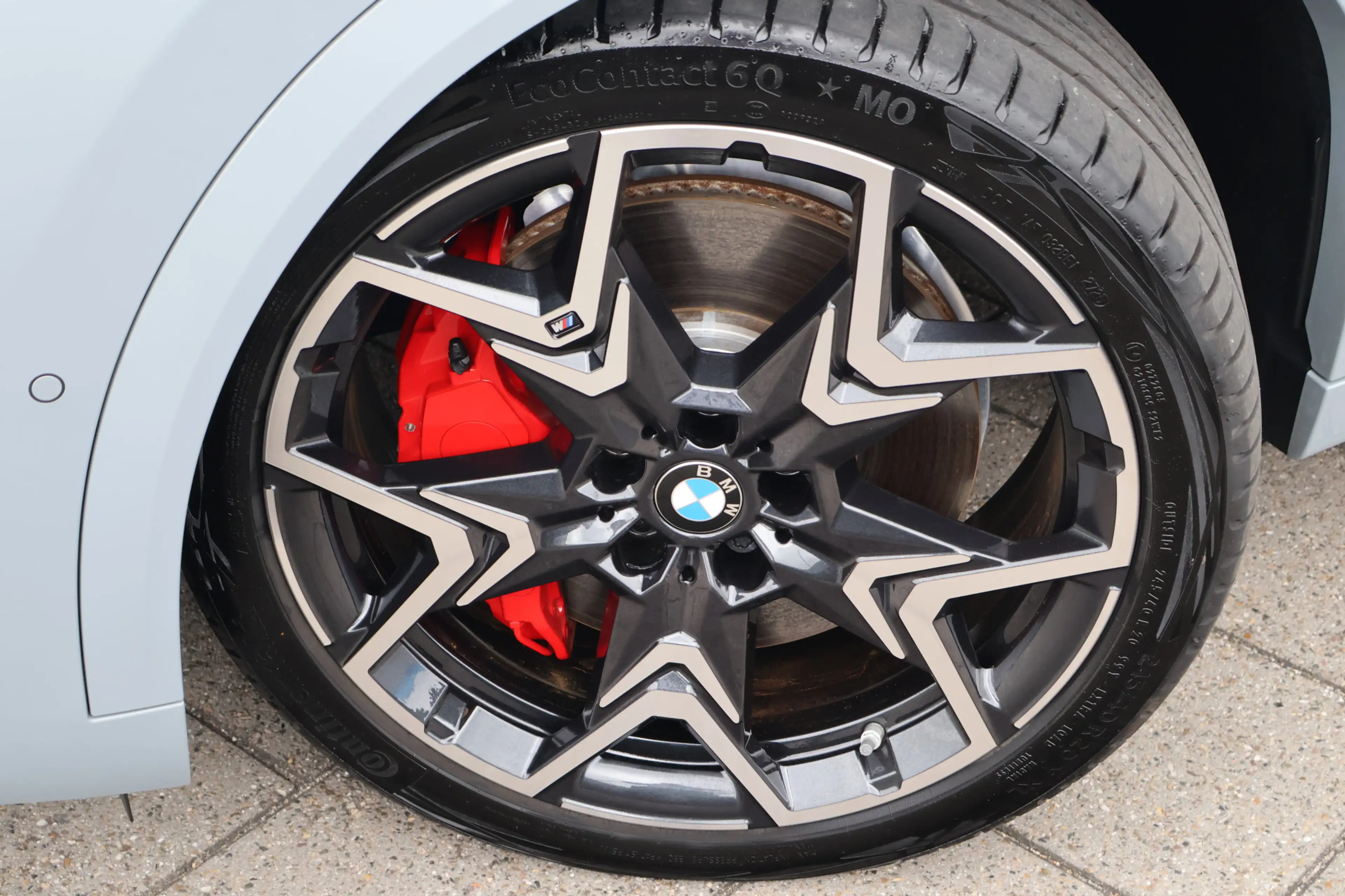 BMW iX2 eDrive20 M Sport / Sportstoelen / Comfort Access / — photo 13