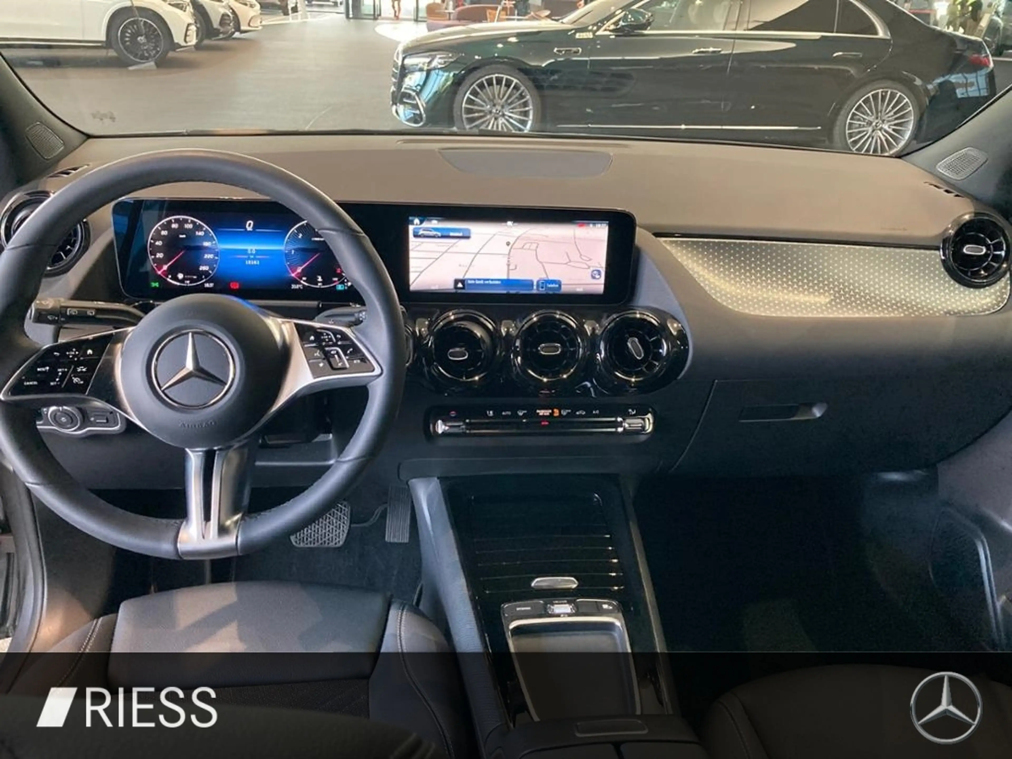 Mercedes-Benz B 200 d AHK AUT Kam. KlimaA LED LM PDC ParkAss — photo 11