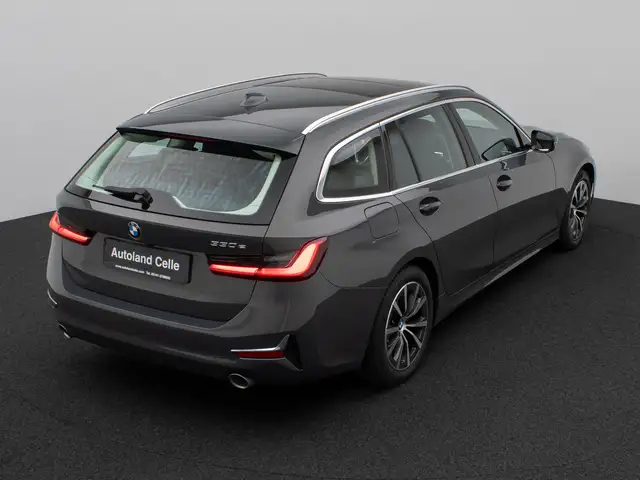 BMW 3 Series view 7