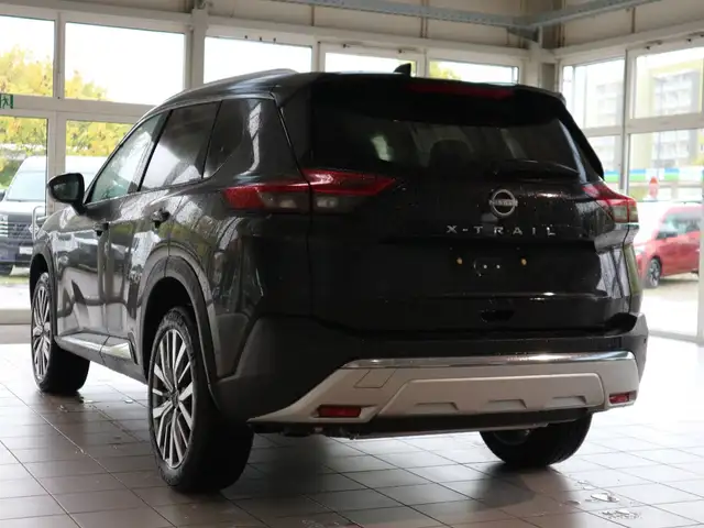 Nissan X-Trail view 7