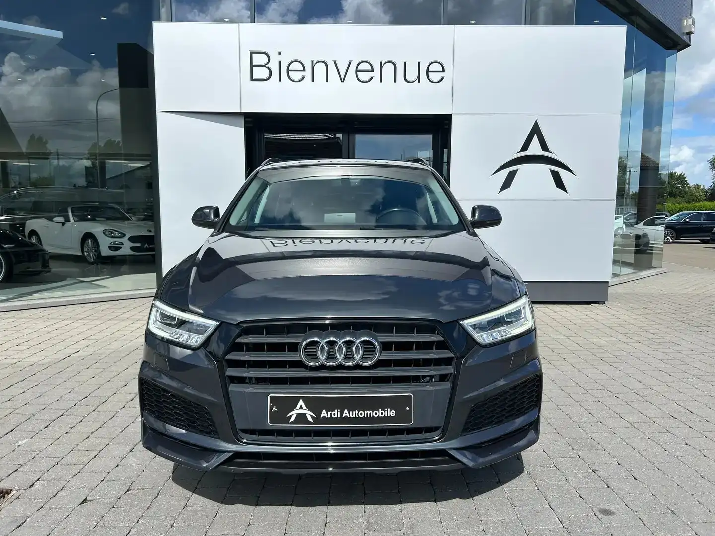 Audi Q3 1.4 TFSI S tronic *S LINE*LED*GPS*CUIR*GARANTIE* Gris - 2