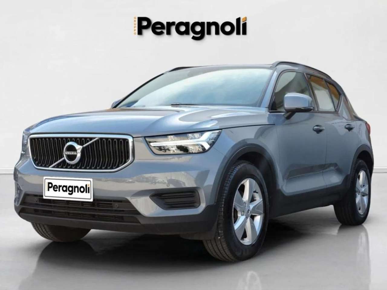 Volvo XC40 T2 MOMENTUM CORE MANUALE