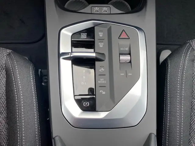 BMW 1 Series view 14