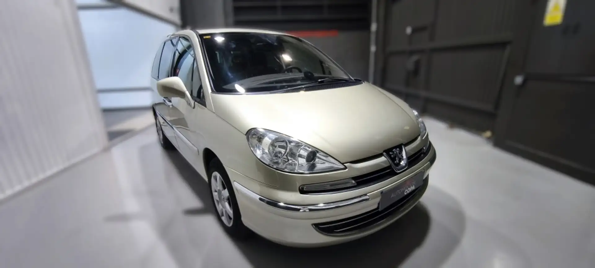 Peugeot 807 2.0HDI FAP Premium 136 Beige - 2