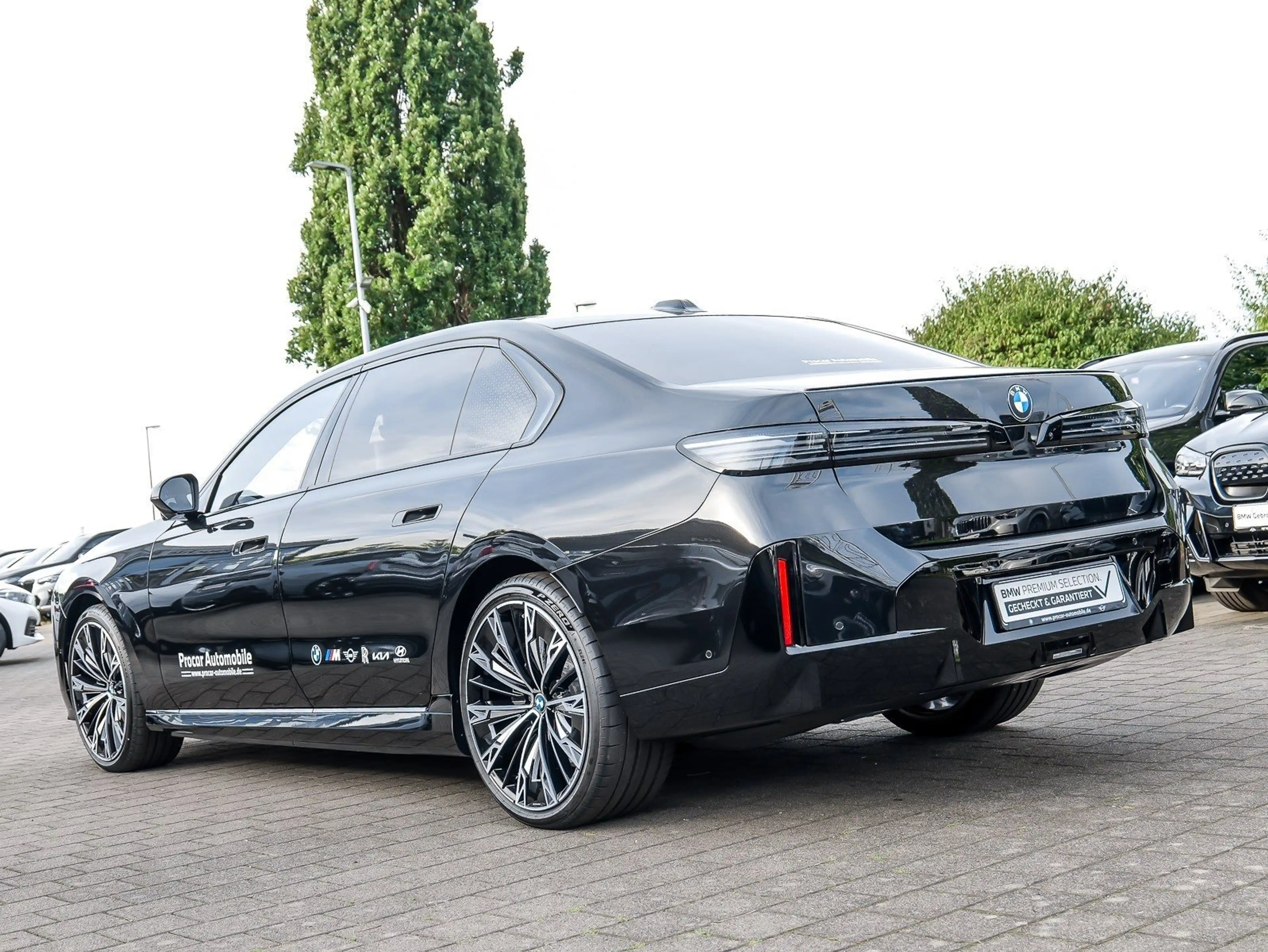 BMW i7 50 xDrive MSport + Autobhn. + Autom.Türe + 22" — photo 7