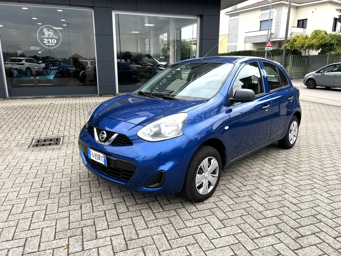 Nissan Micra 1.2 Comfort 80CV Blau - 1