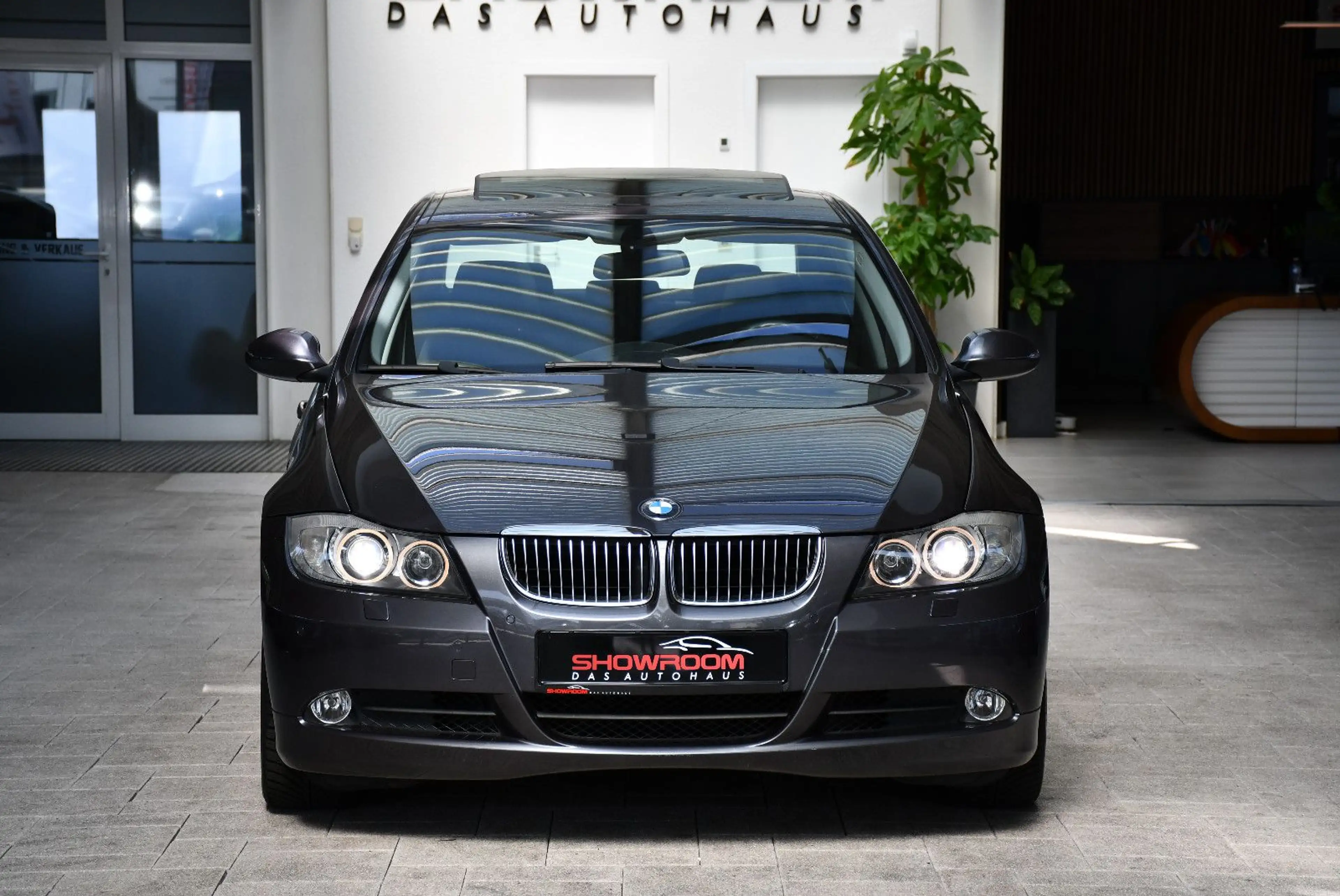 BMW 325 i Automatik Tempomat Navi PDC SHZ 55tkm 2.Hd — photo 5