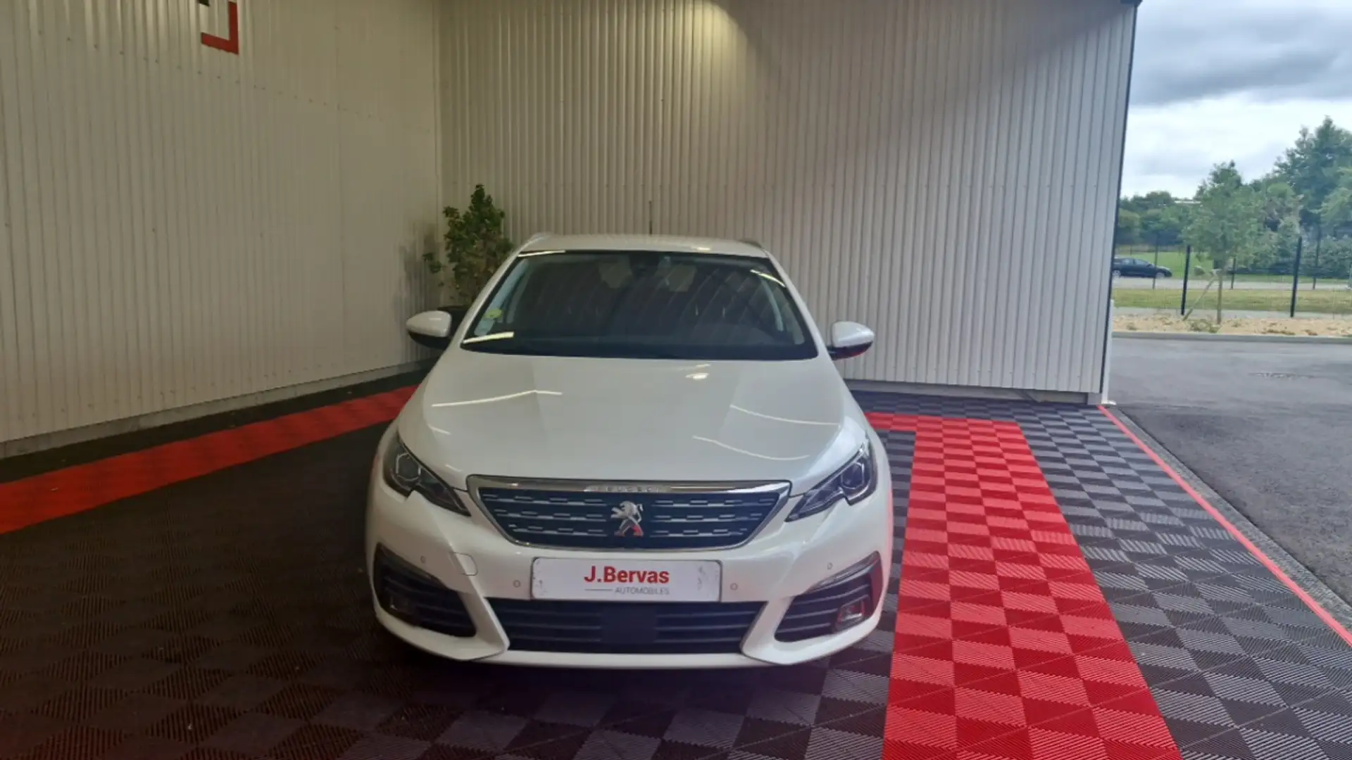 Peugeot bluehdi 130ch ss allure business Білий - 2