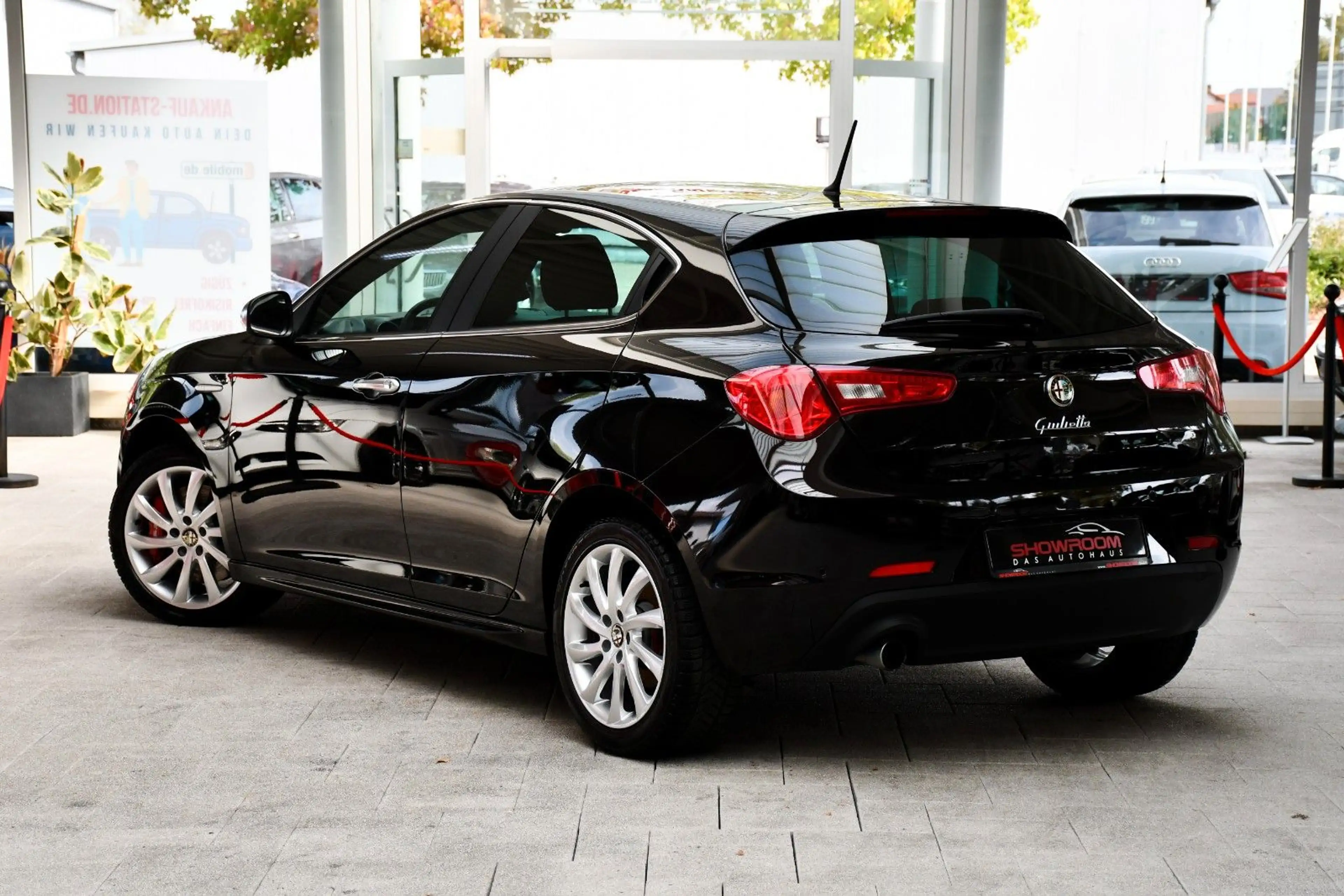 Alfa Romeo Giulietta Turismo Sportpaket Brembo Perleffekt — photo 4