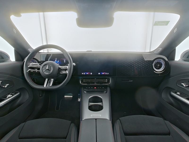Mercedes-Benz CLA 250 + EQ AMG+PREMIUM NIGHT PANO MEMOR FAP VZA — photo 7