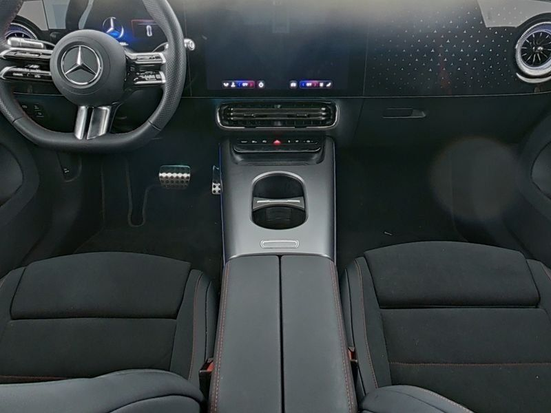 Mercedes-Benz CLA 250 + EQ AMG+PREMIUM NIGHT PANO MEMOR FAP VZA — photo 5
