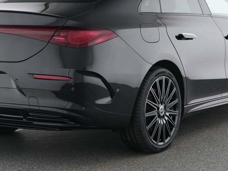 Mercedes-Benz CLA 250 + EQ AMG+PREMIUM NIGHT PANO MEMOR FAP VZA — photo 4